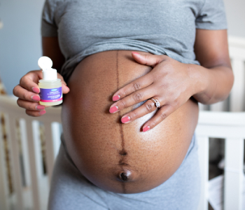 Après l'accouchement : conseil, récupération, santé de la femme