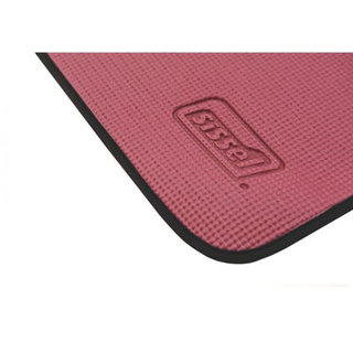 Zoom sur le tapis de sol pour la pratique du yoga ou du Pilates