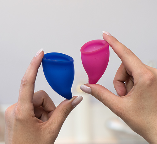 Découvrez les cups menstruelles FUN CUP Deux tailles au choix