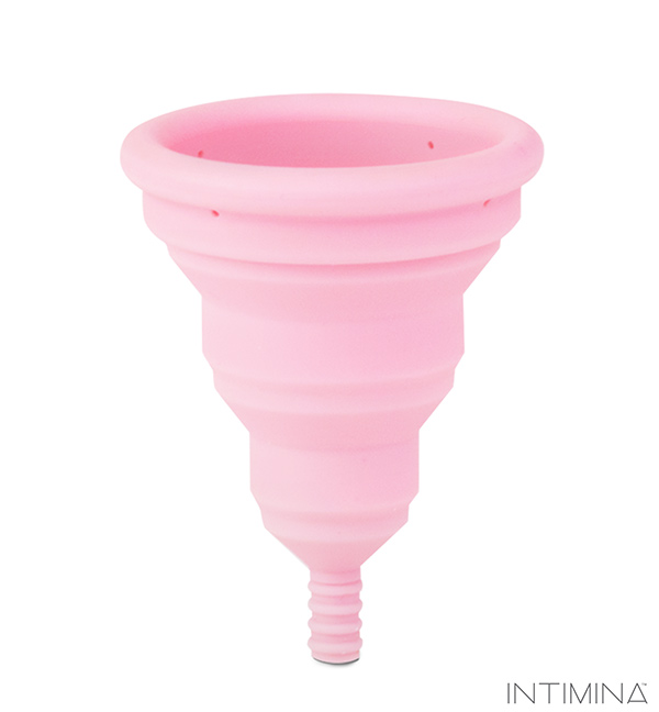 La coupe menstruelle repliable Lily Cup Compact